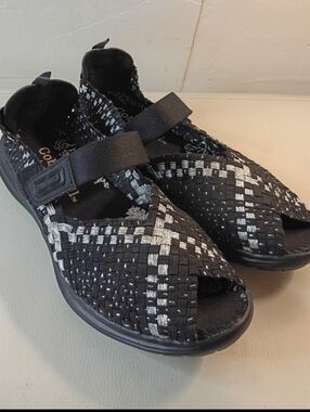 COBB HILL "Wink" By NEW BALANCE Black /Silver Fabric Mary Jane Shoes Women's 11